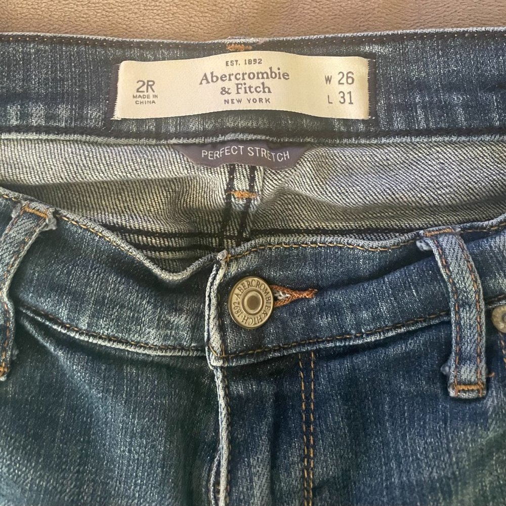 Abercrombie & Fitch Brett Perfect Stretch Jeans - Picture 3 of 4